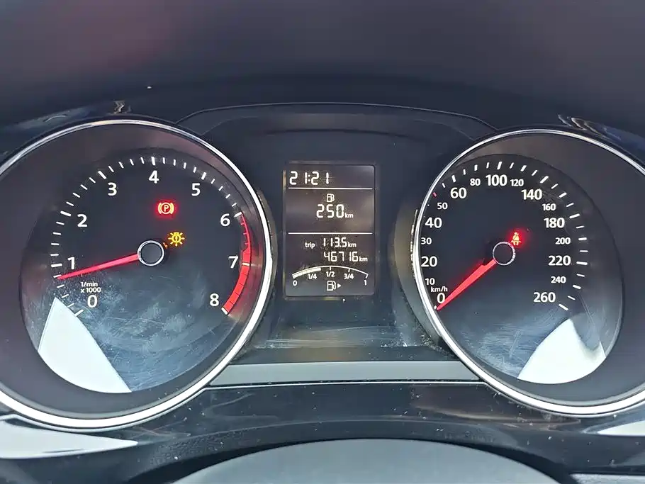 Volkswagen Sagitar 2015 1.6L Manual Comfort фото 14