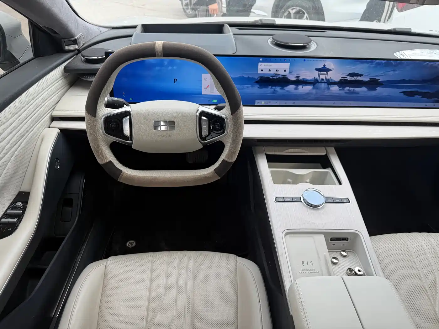 GEELY GALAXY GALAXY E8