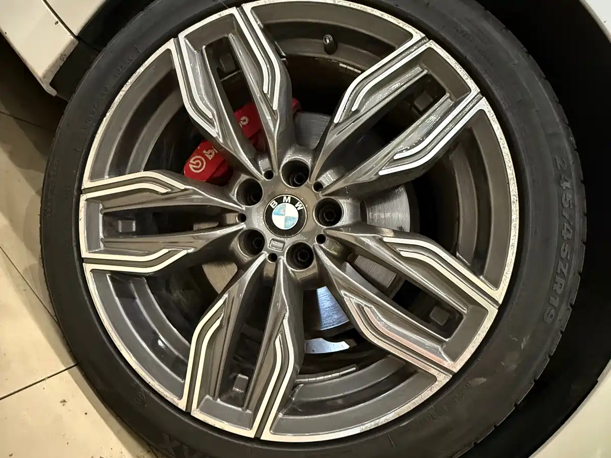 BMW 5 Series 2018 528Li Launch Special Edition фото 22