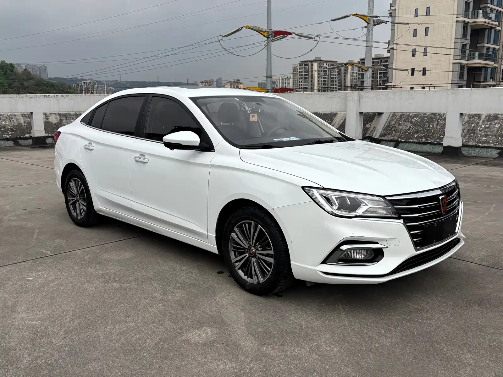 Фото 3 - Roewe i5