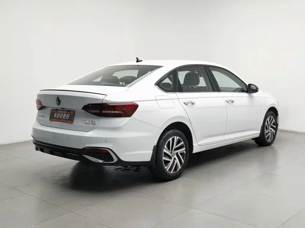 Фото 2 - Volkswagen Lavida
