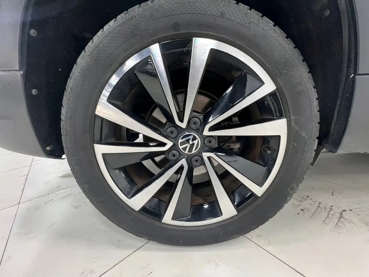 Volkswagen Tharu 2022 280TSI FWD Luxury Edition фото 8