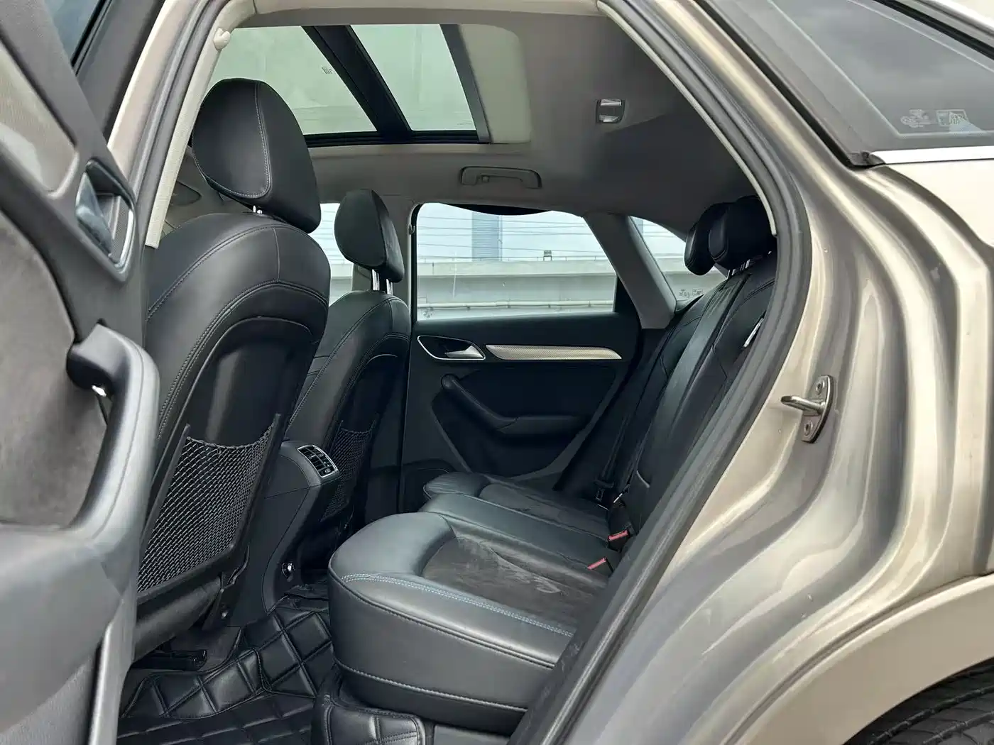 Audi Q3 2018 30th Anniversary Edition 35 TFSI Sport фото 6