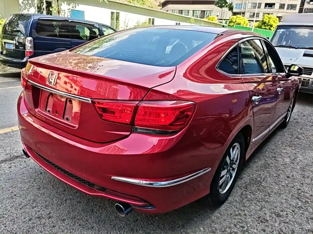 Honda Spirior 2015 2015 2.0L Premium Edition