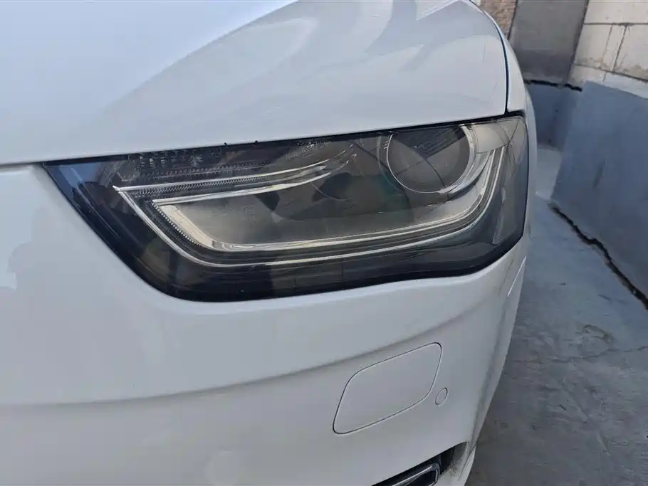 Audi A4L 2013 35 TFSI Automatic Standard фото 5