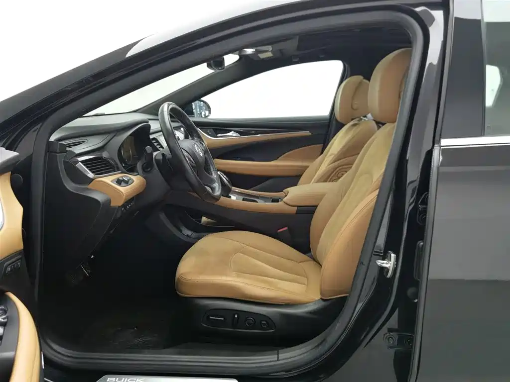 Buick LaCrosse 2016 Model 28T Luxury фото 10