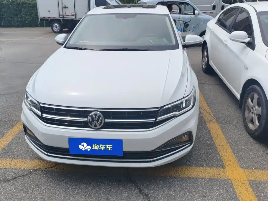 Photo 2 - Volkswagen Bora