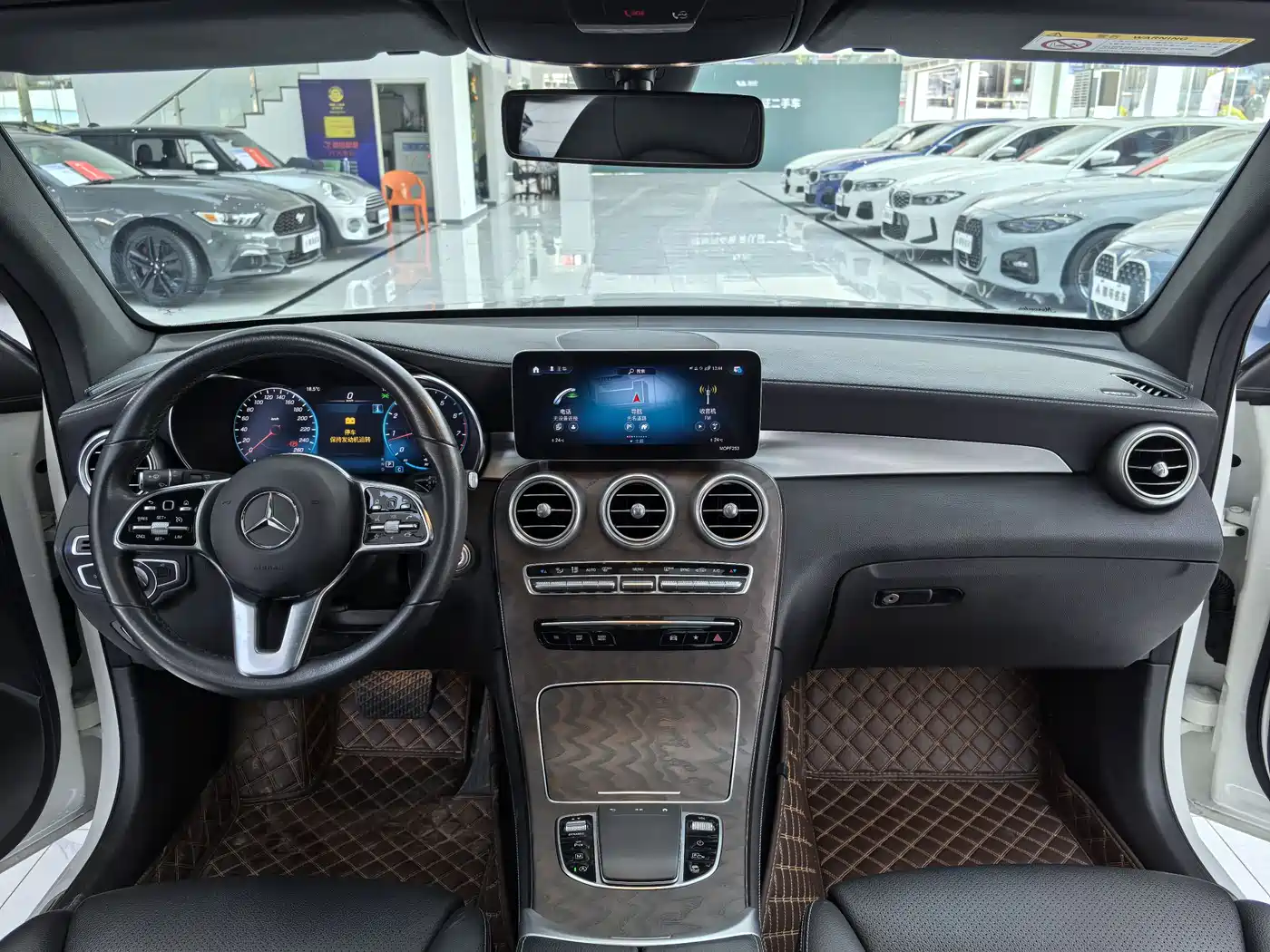 Mercedes-Benz GLC 2020 GLC 260 L 4MATIC Luxury фото 6