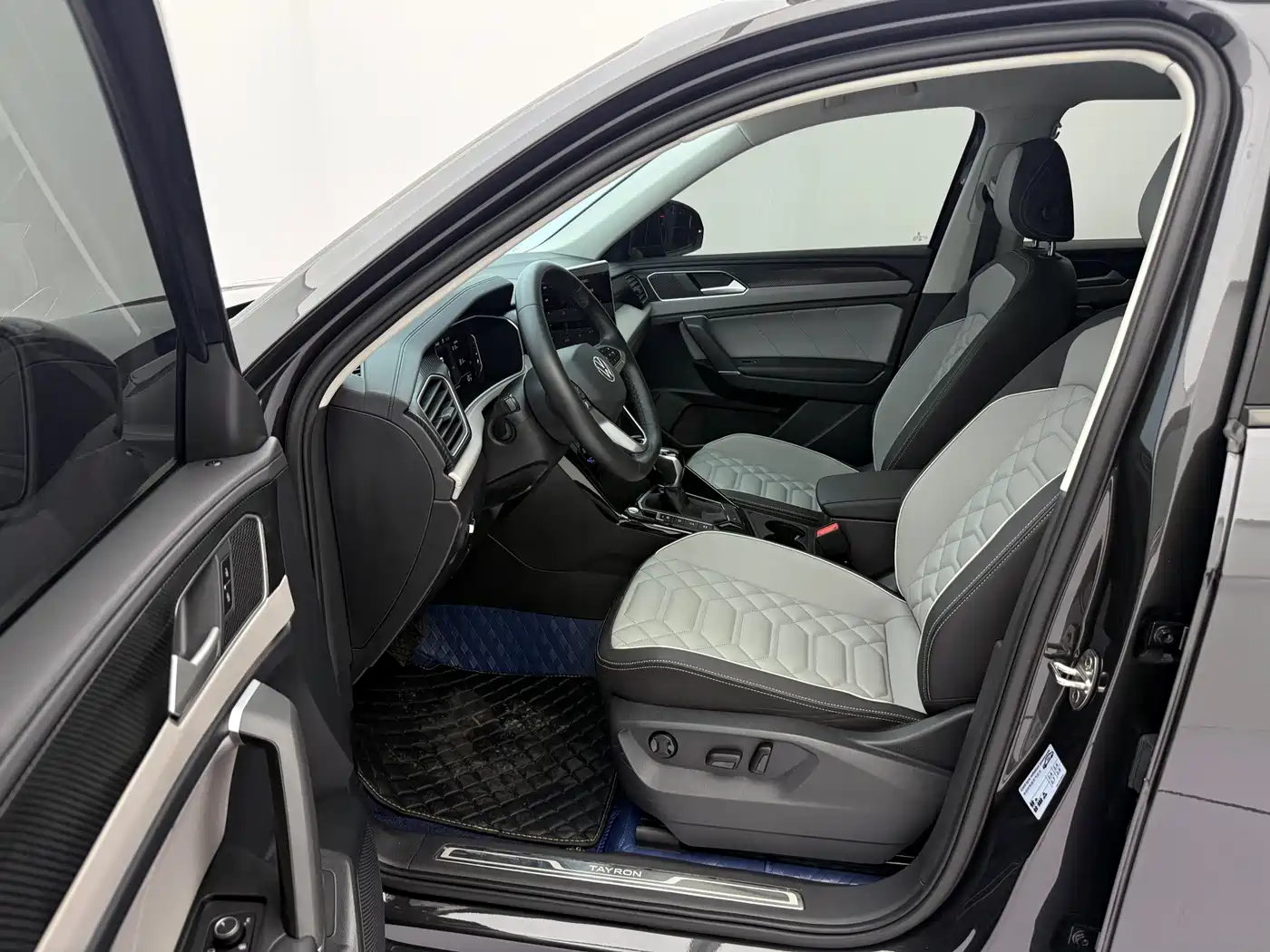 Volkswagen Tayron 2023 280TSI 2WD Luxury Plus Advanced Edition фото 19
