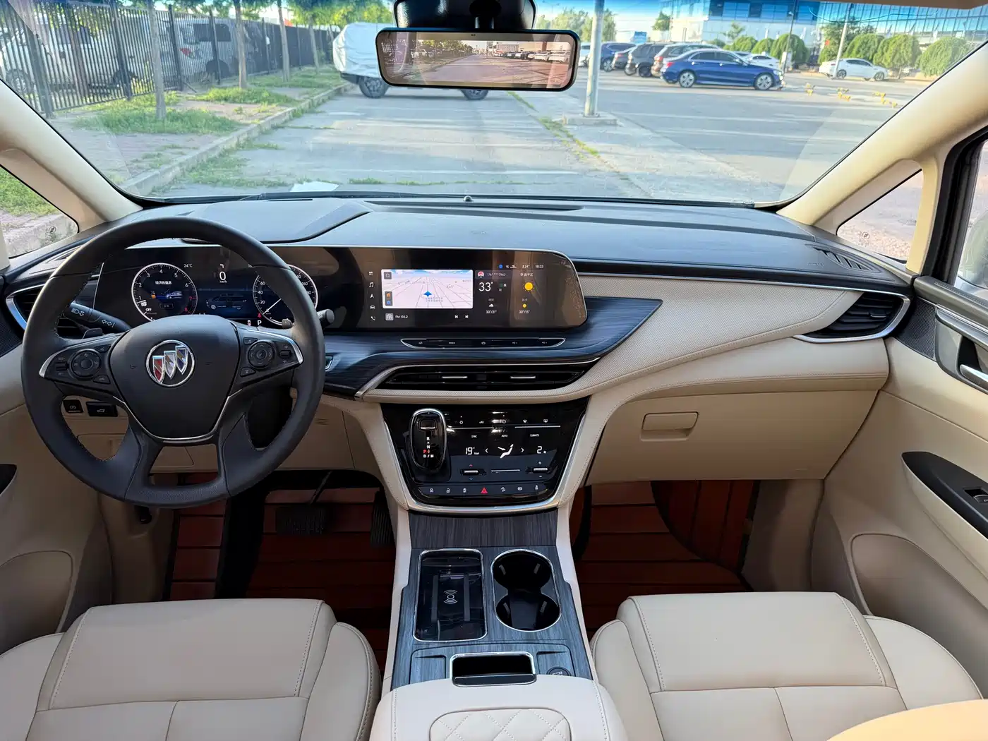 Buick GL8 2023 ES Landmaster Exclusive фото 17