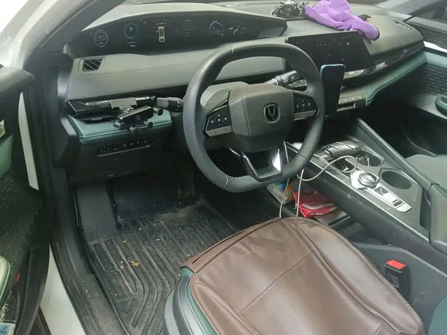 Changan UNI-V iDD 2025 2024 Blue Whale Smart iDD 136km Smart Cool