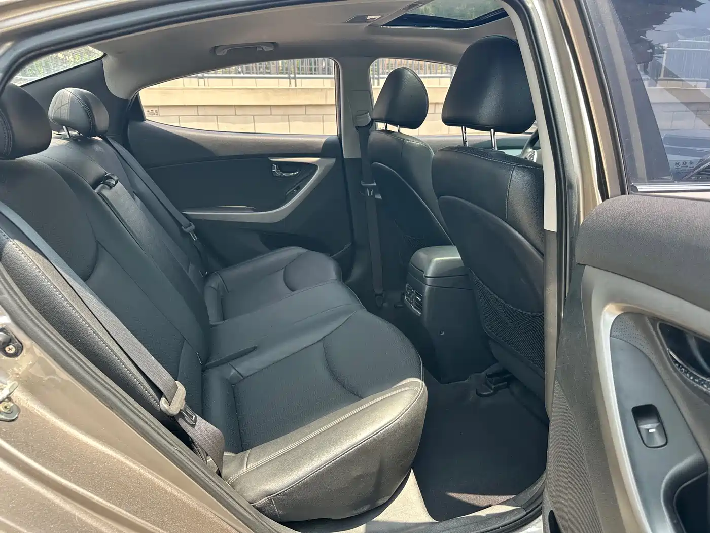 Hyundai Langdong 2013 1.6L Automatic Premium фото 10