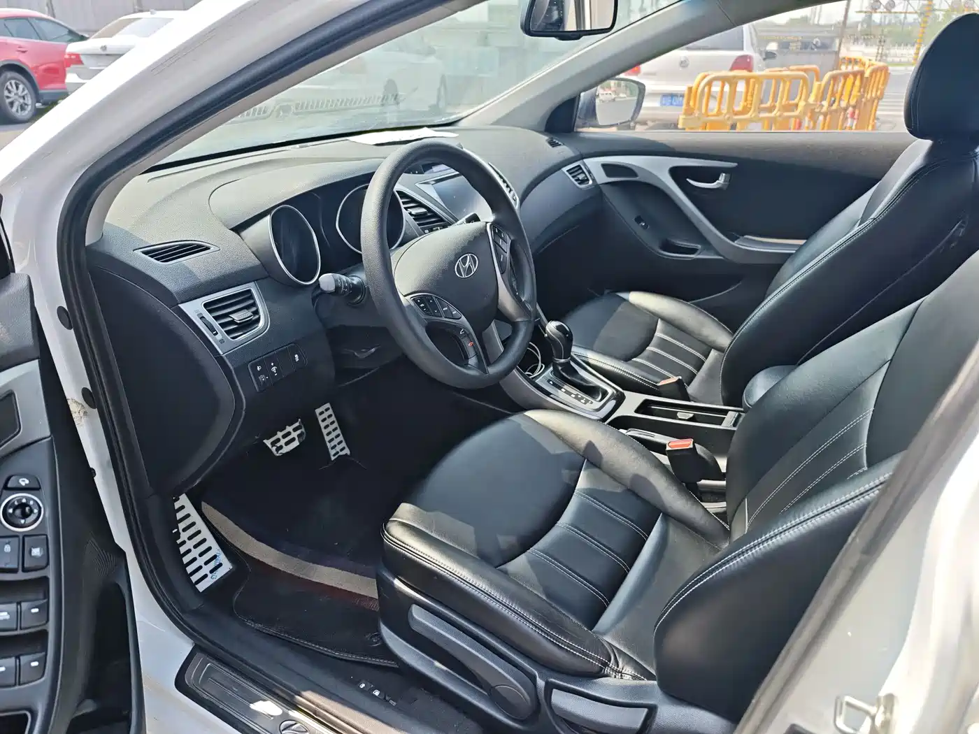 Hyundai Langdong 2016 1.6L Automatic Premium Edition фото 7