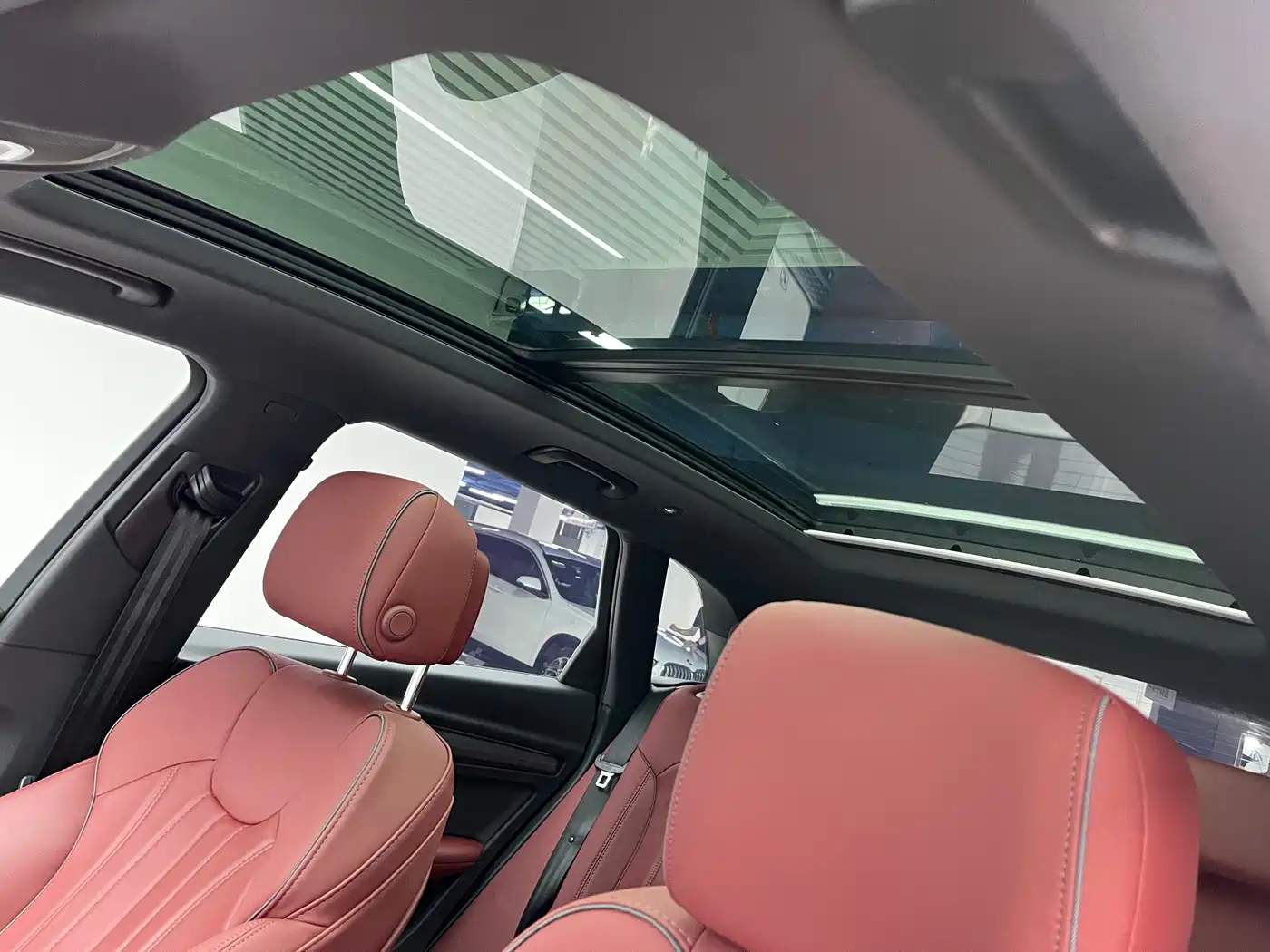 Audi Q5L 2024 Model 40 TFSI Luxury Dynamic фото 15