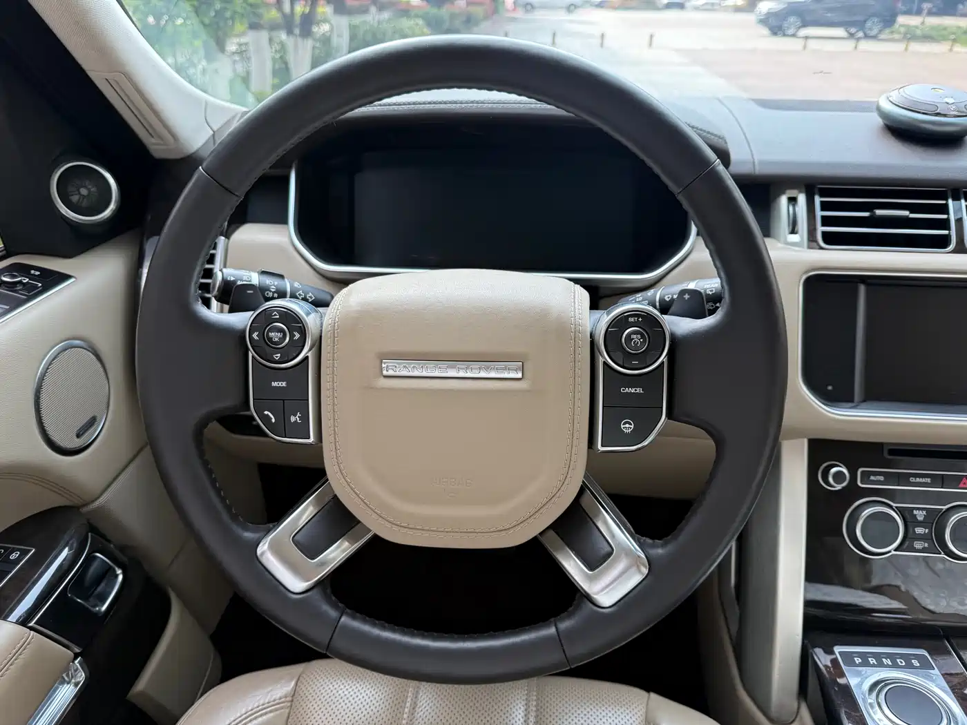 Land Rover Range Rover 2013 5.0 SC V8 Vogue SE фото 3