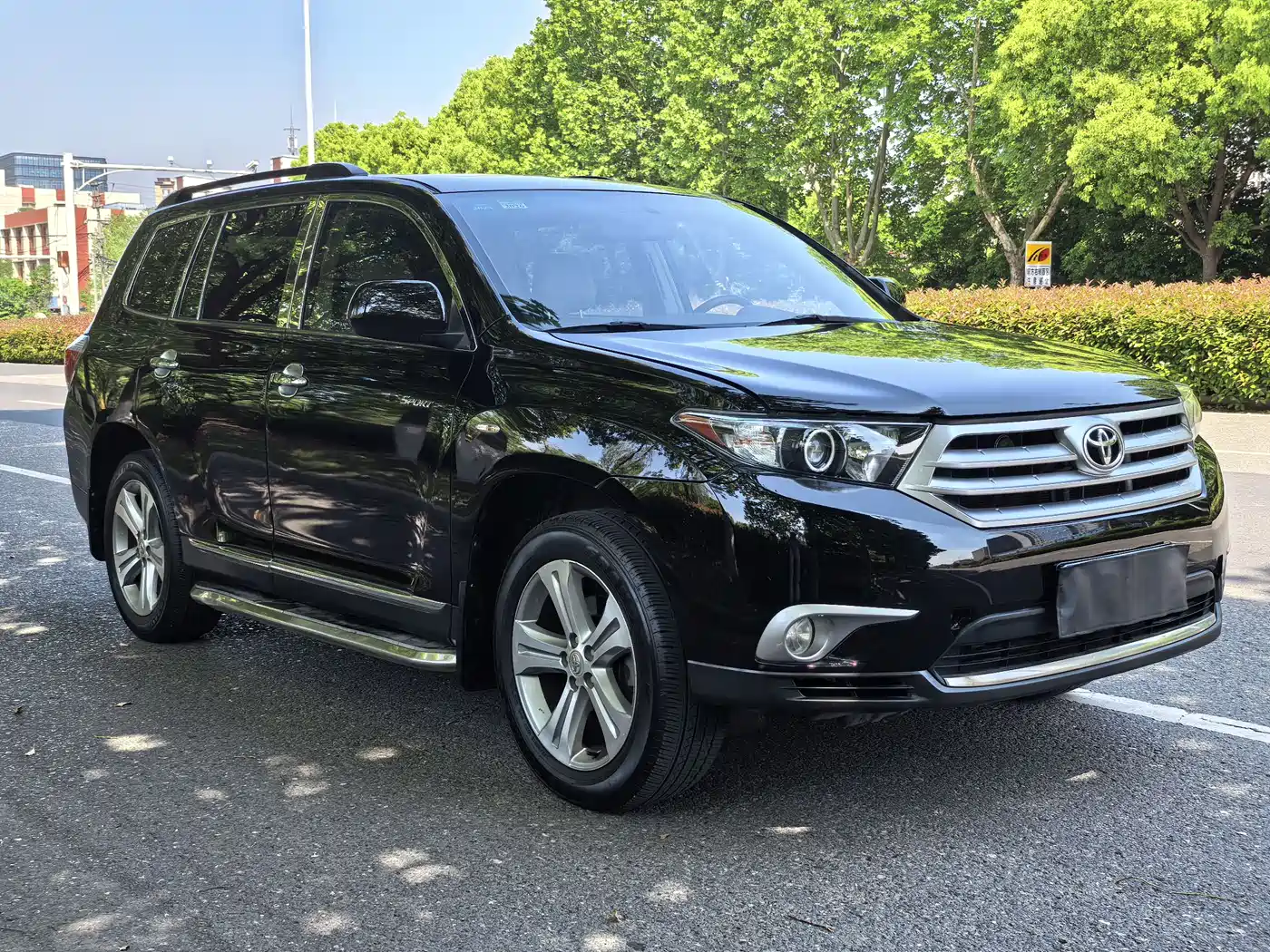 Toyota Highlander 2012 2.7L 2WD 7-Seater Luxury Edition фото 2