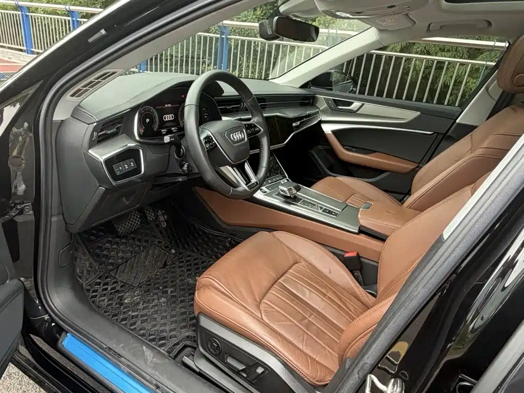 Audi A6L 2021 45 TFSI Exclusive Elegance фото 12