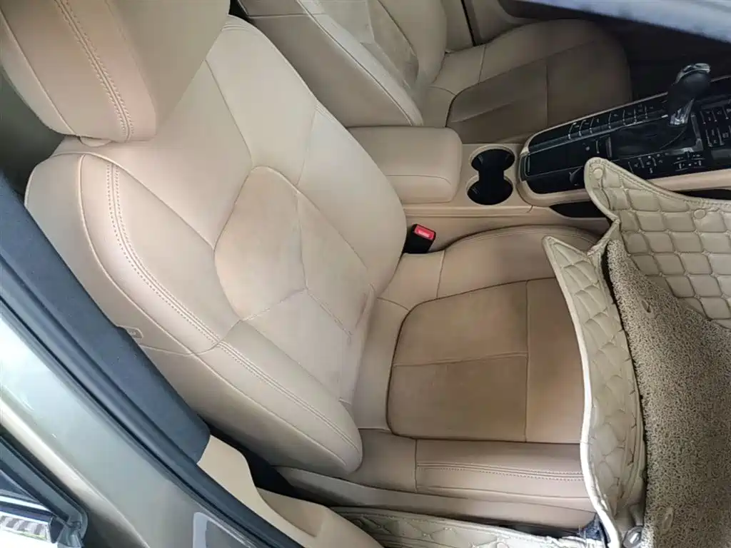 Porsche Macan 2017 Macan 2.0T фото 25