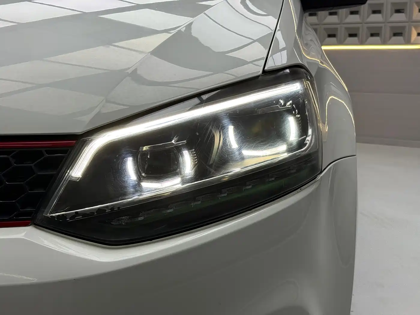 Volkswagen Polo 2012 1.4TSI GTI фото 2