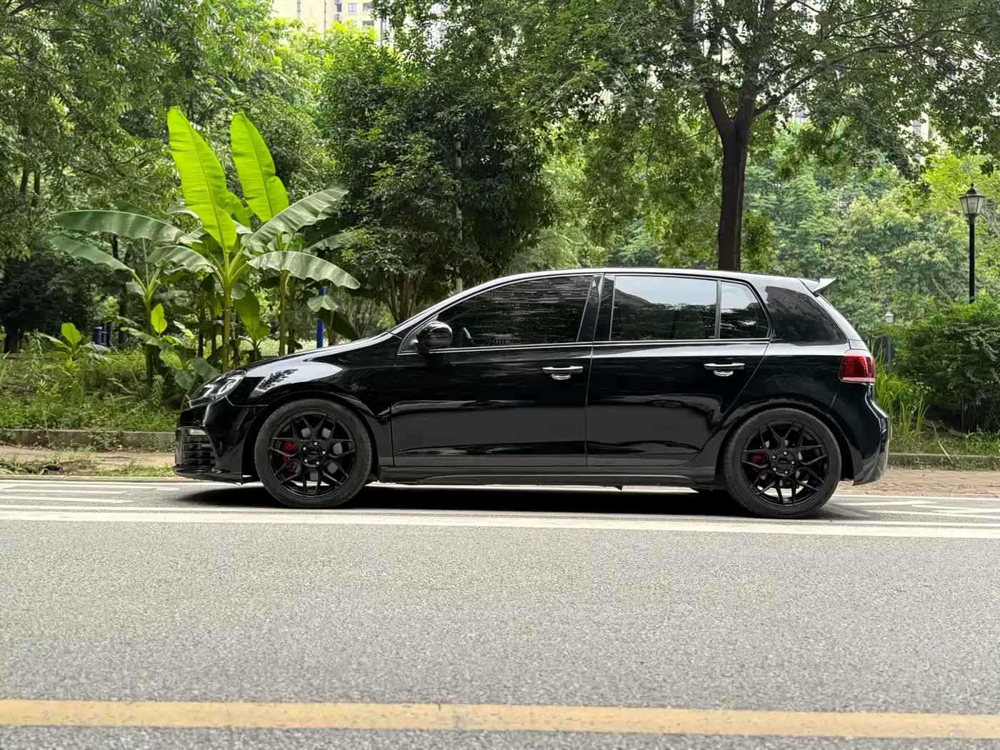 Volkswagen Golf GTI 2010 2.0TSI GTI фото 6