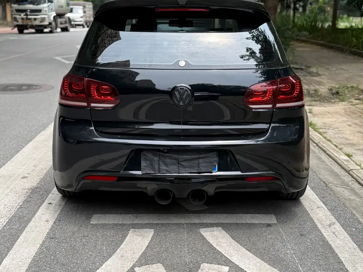 Volkswagen Golf GTI 2010 2.0TSI GTI фото 14