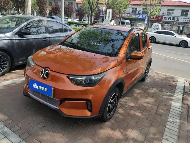 BAIC NEW ENERGY EC3 2021