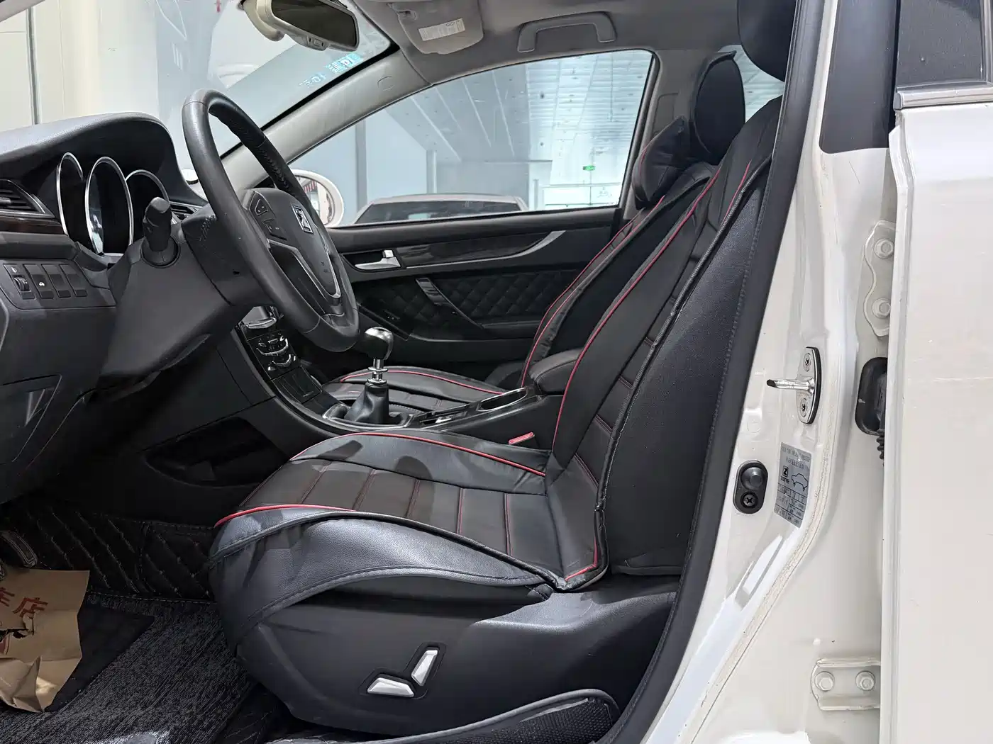 Zotye Z500 2017 2016 1.5T Manual Premium