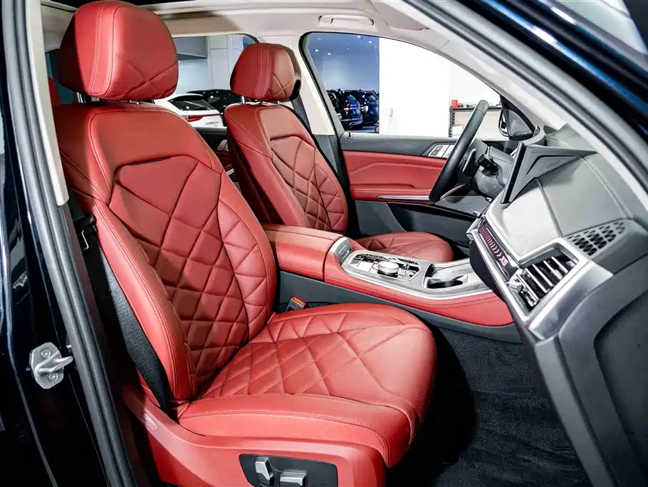 BMW X5 2023 xDrive 30Li Premium M Sport Package фото 21
