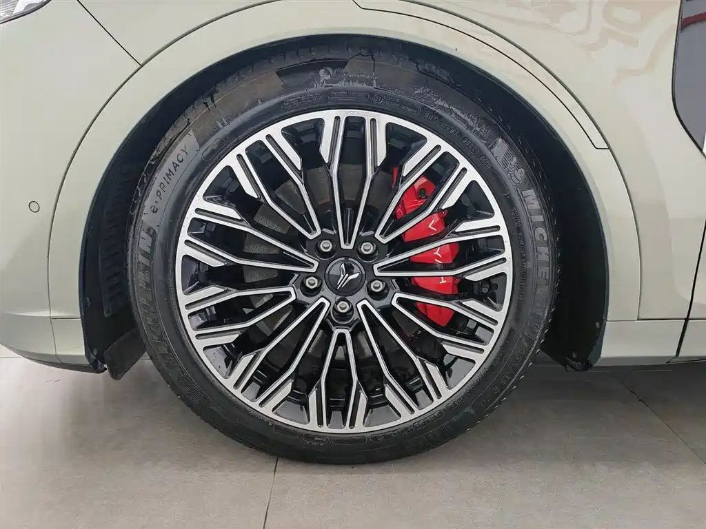 Voyah Auto VOYAH FREE 2025 FREE+ 4WD Qiankun Edition фото 17