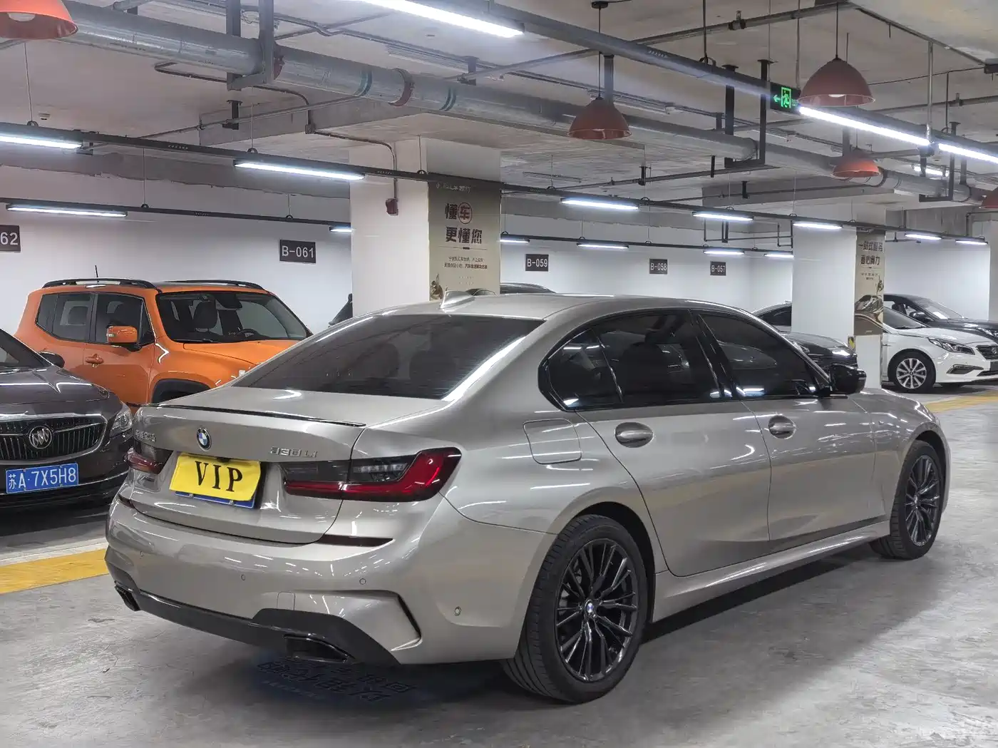 BMW 3 Series 2021 Second Facelift 330Li xDrive M Sport Shadowline Package фото 13