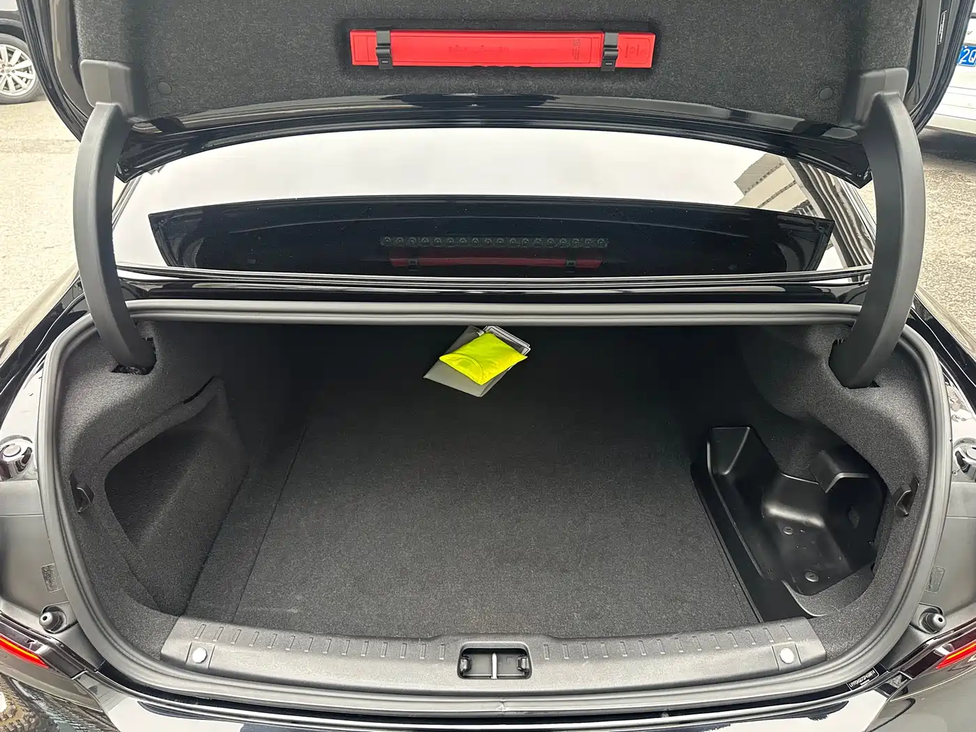 VOLVO S90 PLUG IN HYBRID