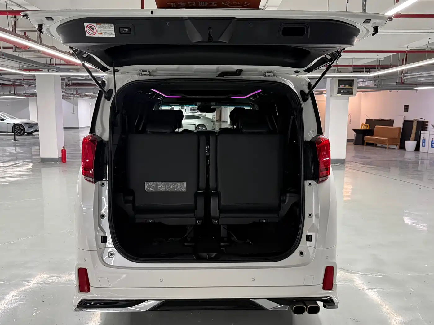 Toyota Alphard 2018 Facelift 3.5L Premium Edition фото 22