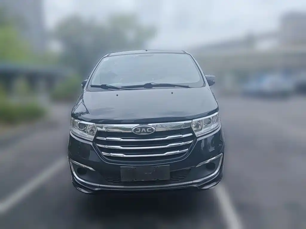 JAC Refine M3 2018 2018 IKEA Edition 1.6L Luxury