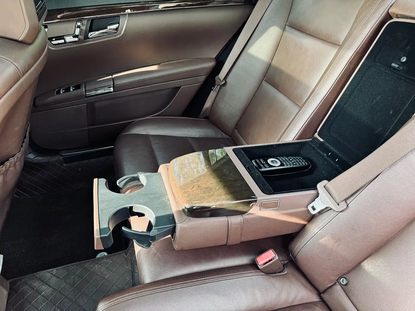 Mercedes-Benz S-Class 2010 S 300 L Premium фото 6