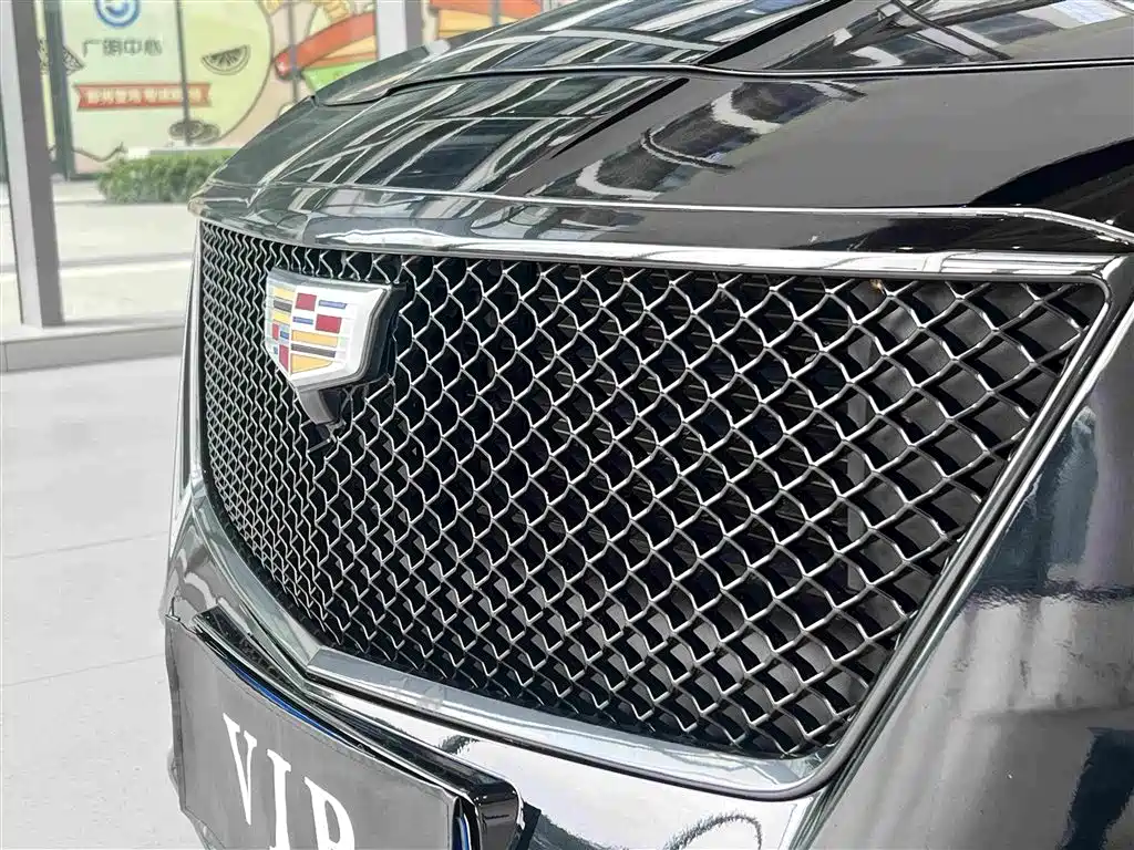 Фото 12 - Cadillac CT6