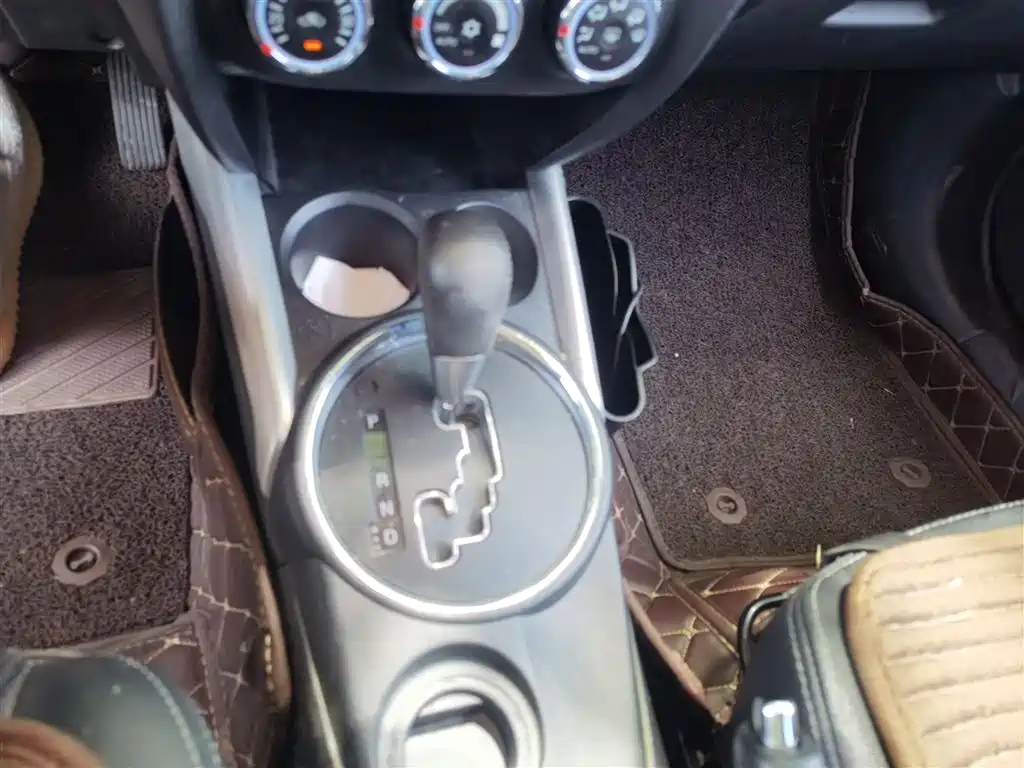 Mitsubishi ASX 2016 2.0L CVT 2WD Navigation Edition фото 11