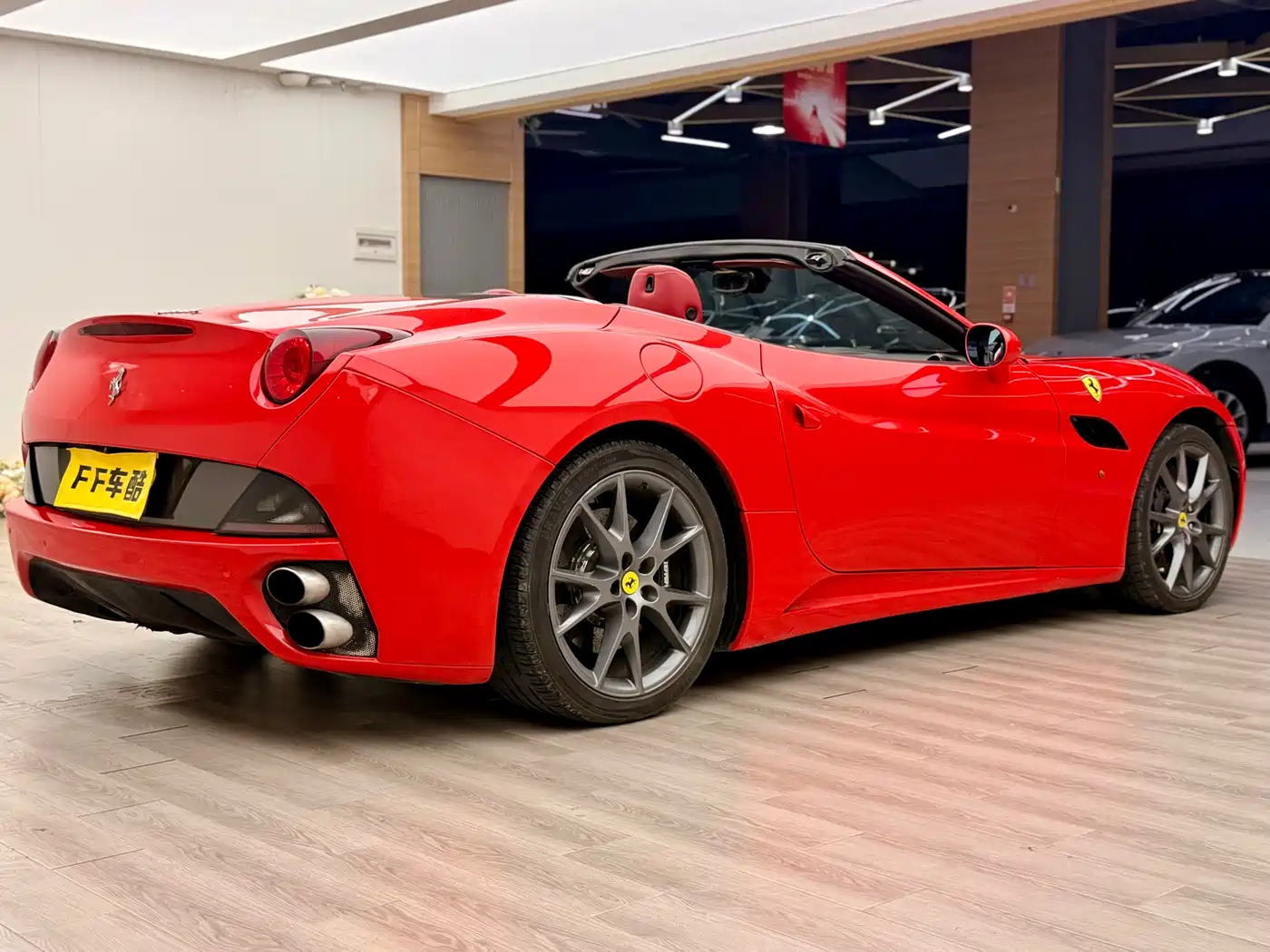Ferrari California T 2012 4.3L Standard фото 5
