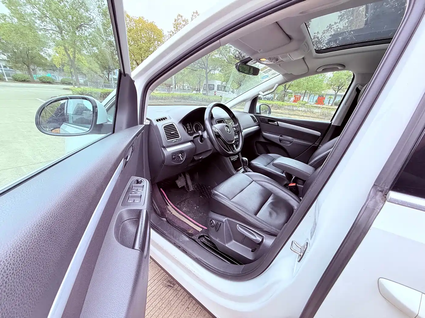 Volkswagen Sharan 2016 280TSI Enjoyment 7-Seater фото 7