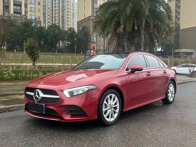 MERCEDES-BENZ A CLASS