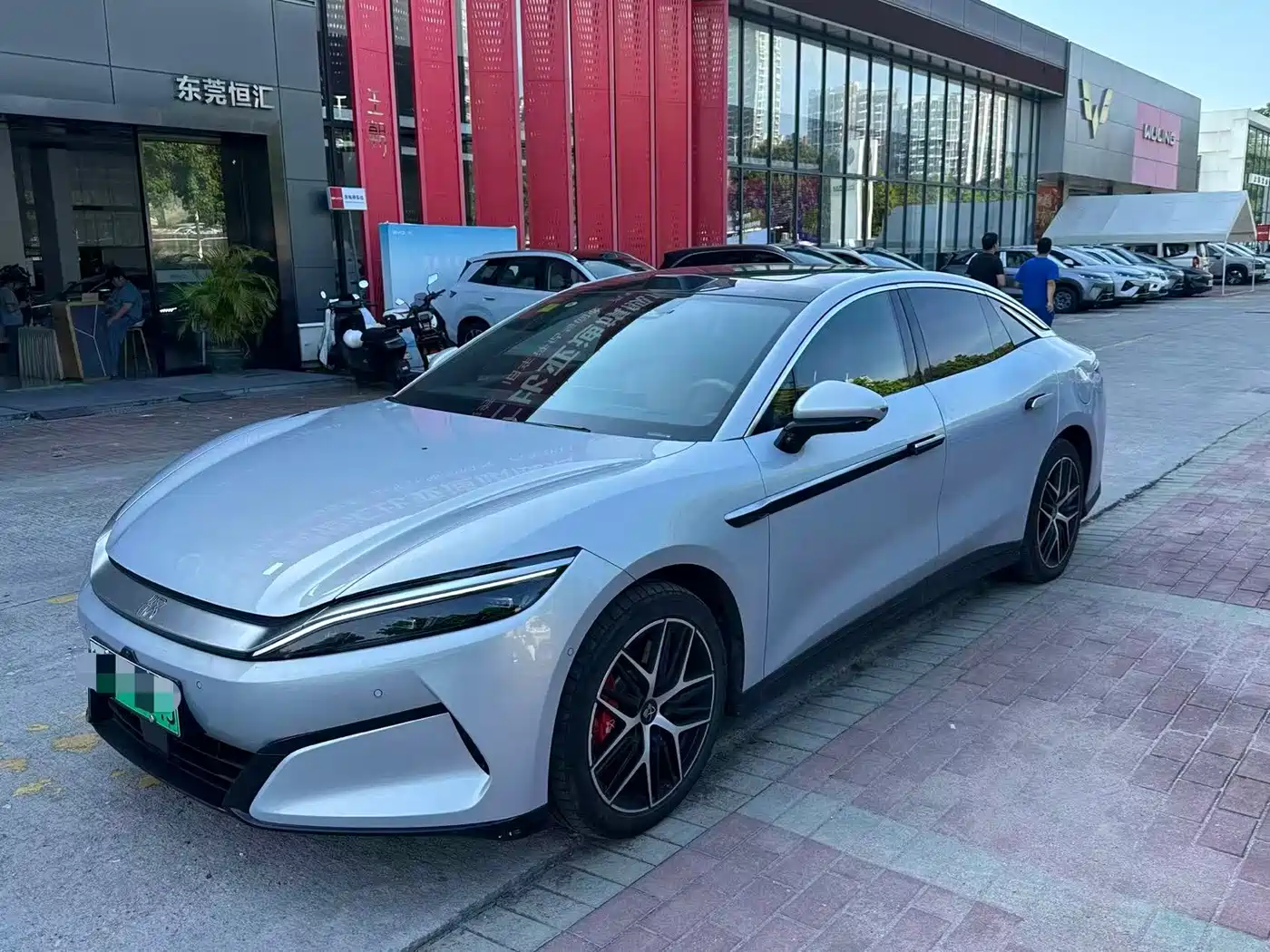 BYD Han L