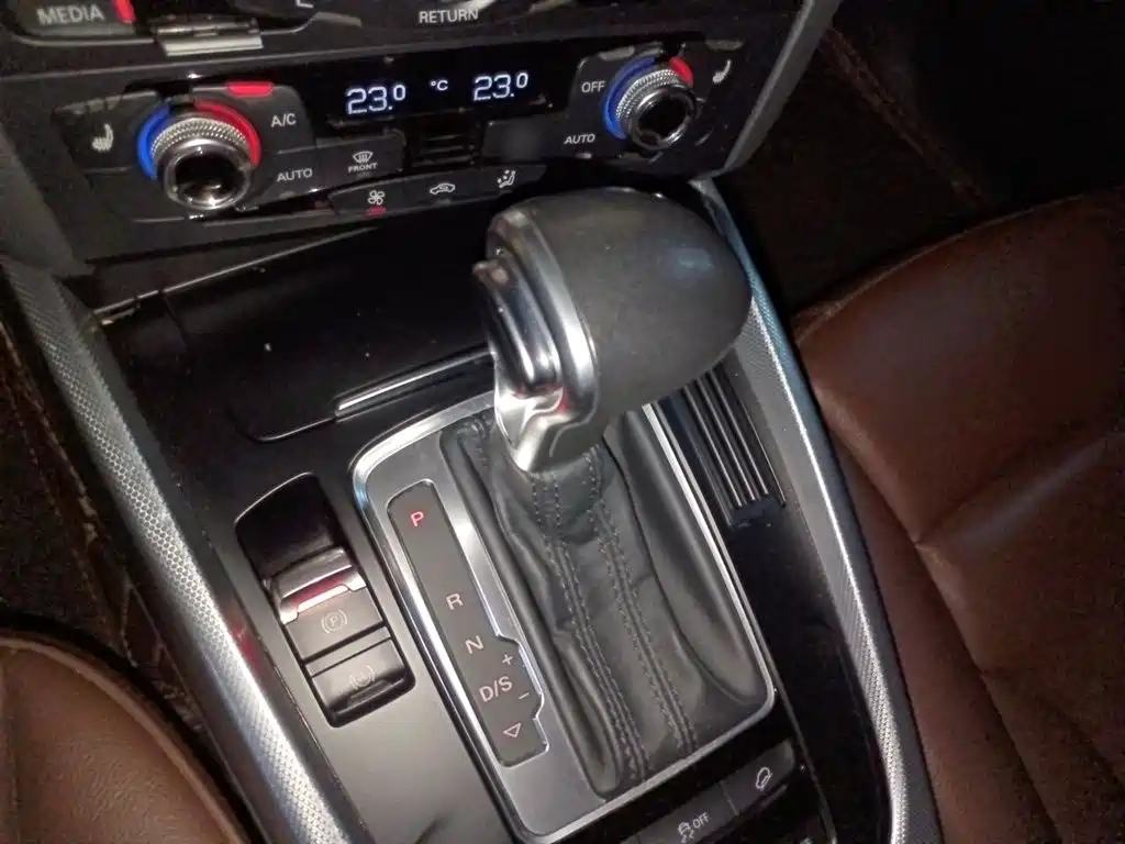 Audi Q5 2015 40 TFSI Technology фото 7