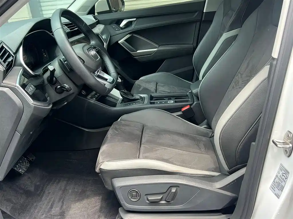 Audi Q3 2022 35 TFSI Fashion Dynamic фото 7