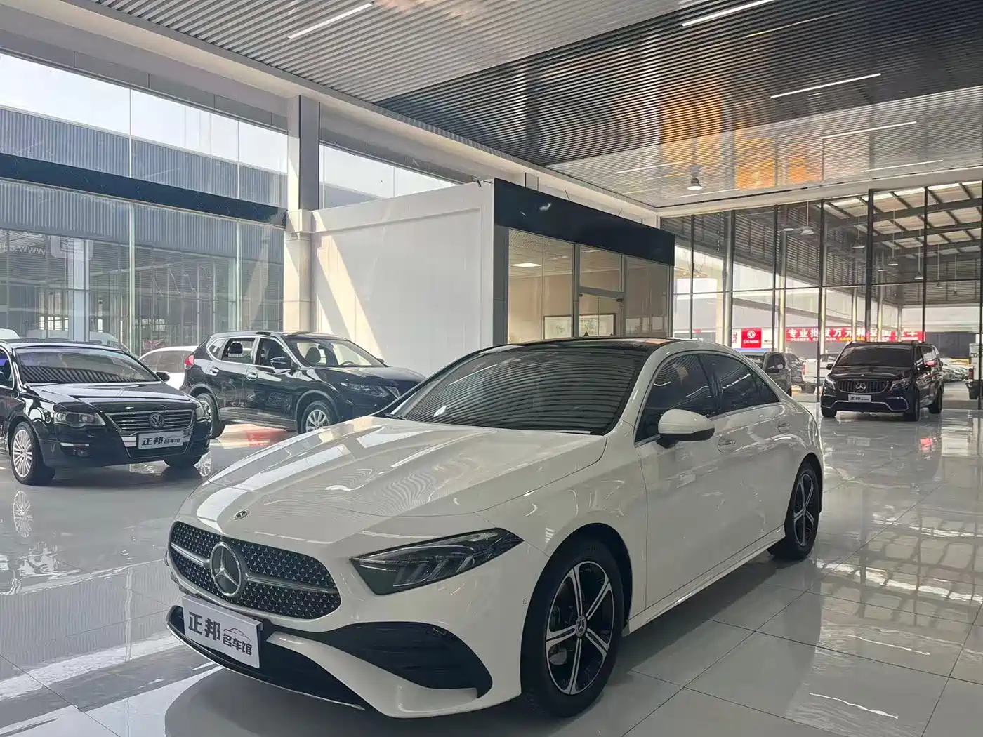 MERCEDES-BENZ CLASS A 2024
