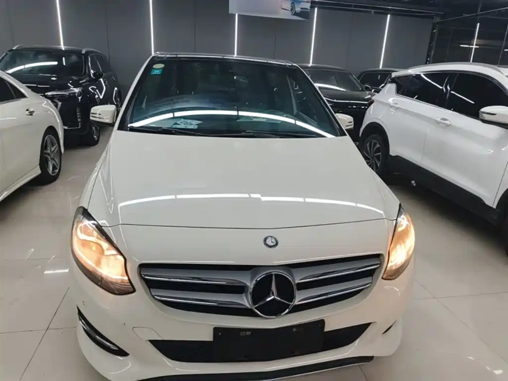 Mercedes-Benz B-Class 2015 B 200 Dynamic фото 3