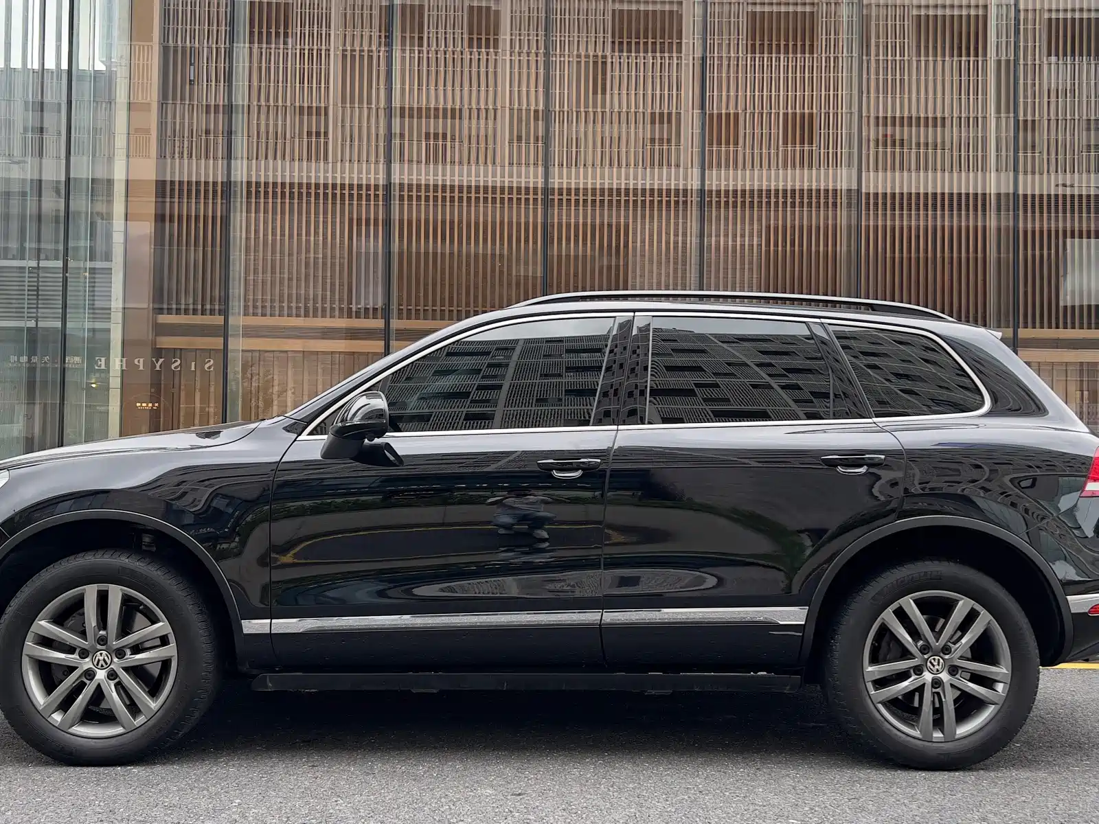Фото 21 - Volkswagen Touareg