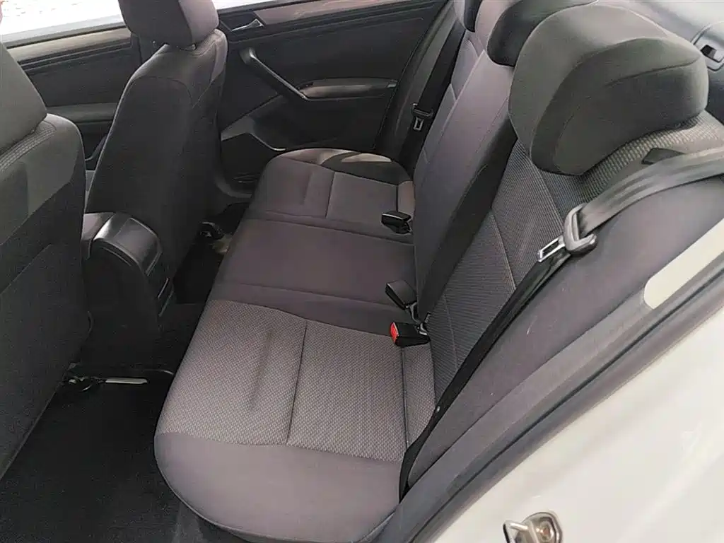 Volkswagen Bora 2016 Model 1.6L Automatic Fashion фото 17