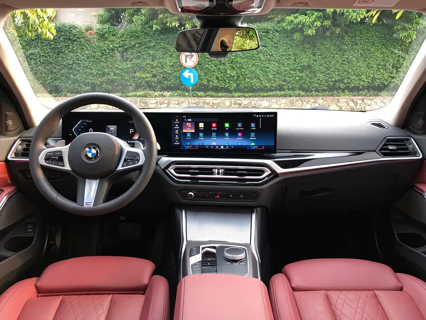 BMW 3 Series 2024 325Li M Sport Shadowline Package фото 10