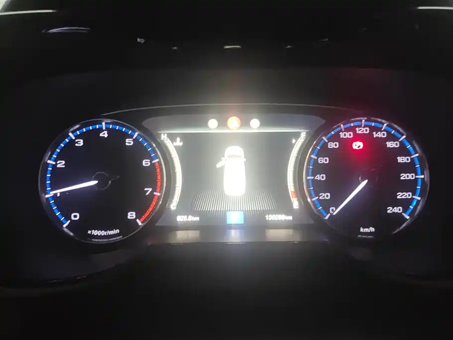 GAC Trumpchi Trumpchi GS8 2017 320T 2WD Luxury Edition (7-Seater) фото 14