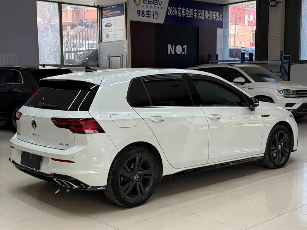 Volkswagen Golf 2021 280TSI DSG R-Line фото 4