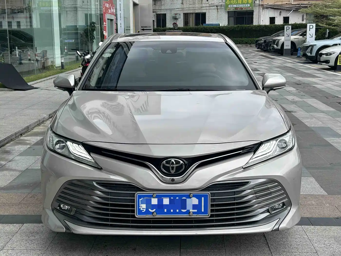 Toyota Camry 2018 2.0G Luxury Edition фото 2